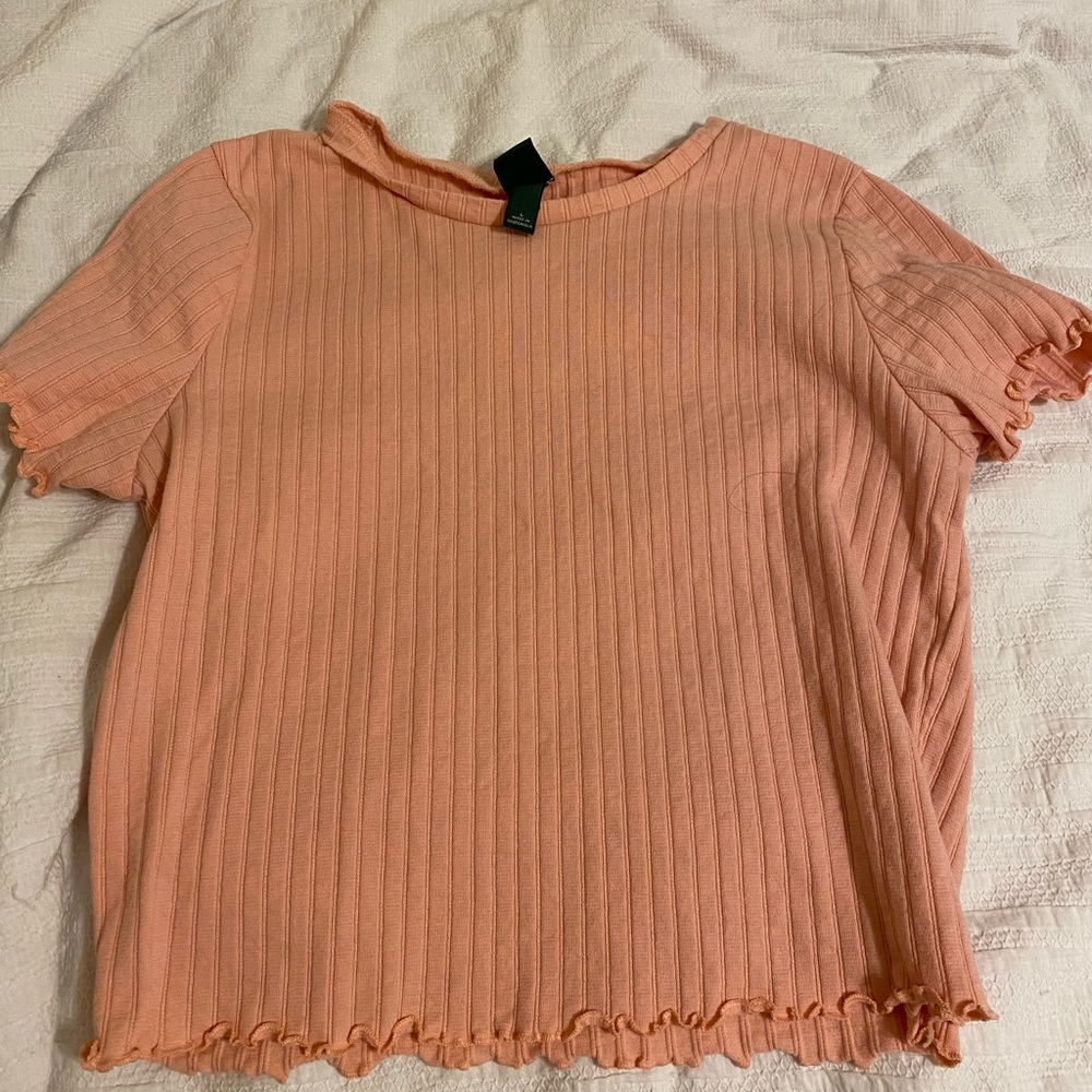Wild fable lettuce hem top